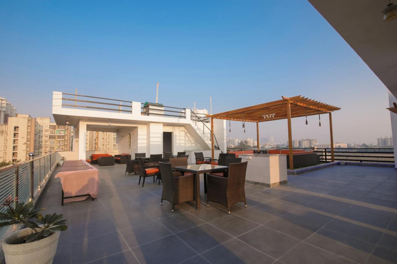 Bed and Breakfast Twin Towers Greater Noida Esterno foto